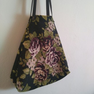 Bolso castaña flores tapizadas